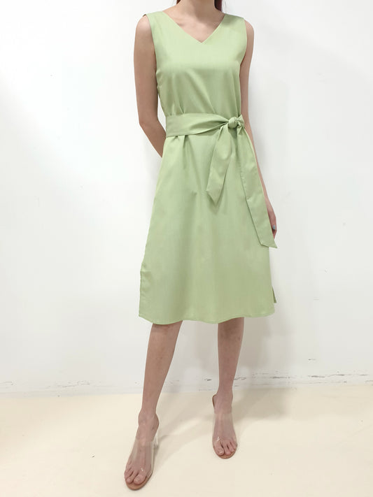 Back Keyhole Midi, women's dress - Ferlicious Singapore