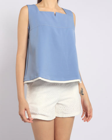 Accent Line Top