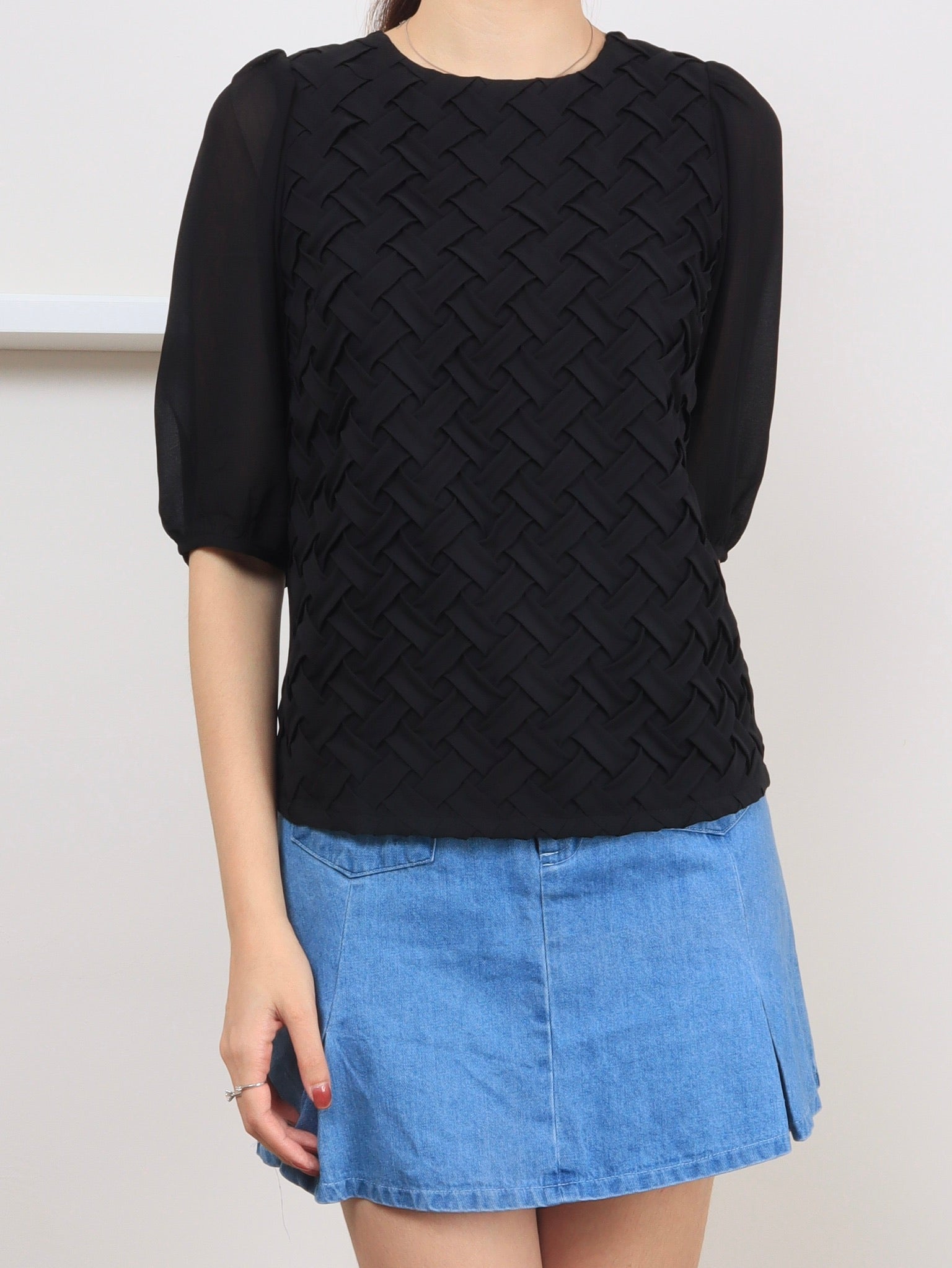 Noir Interlace Top