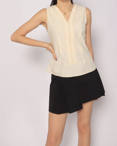 Clean Fit Top - Beige