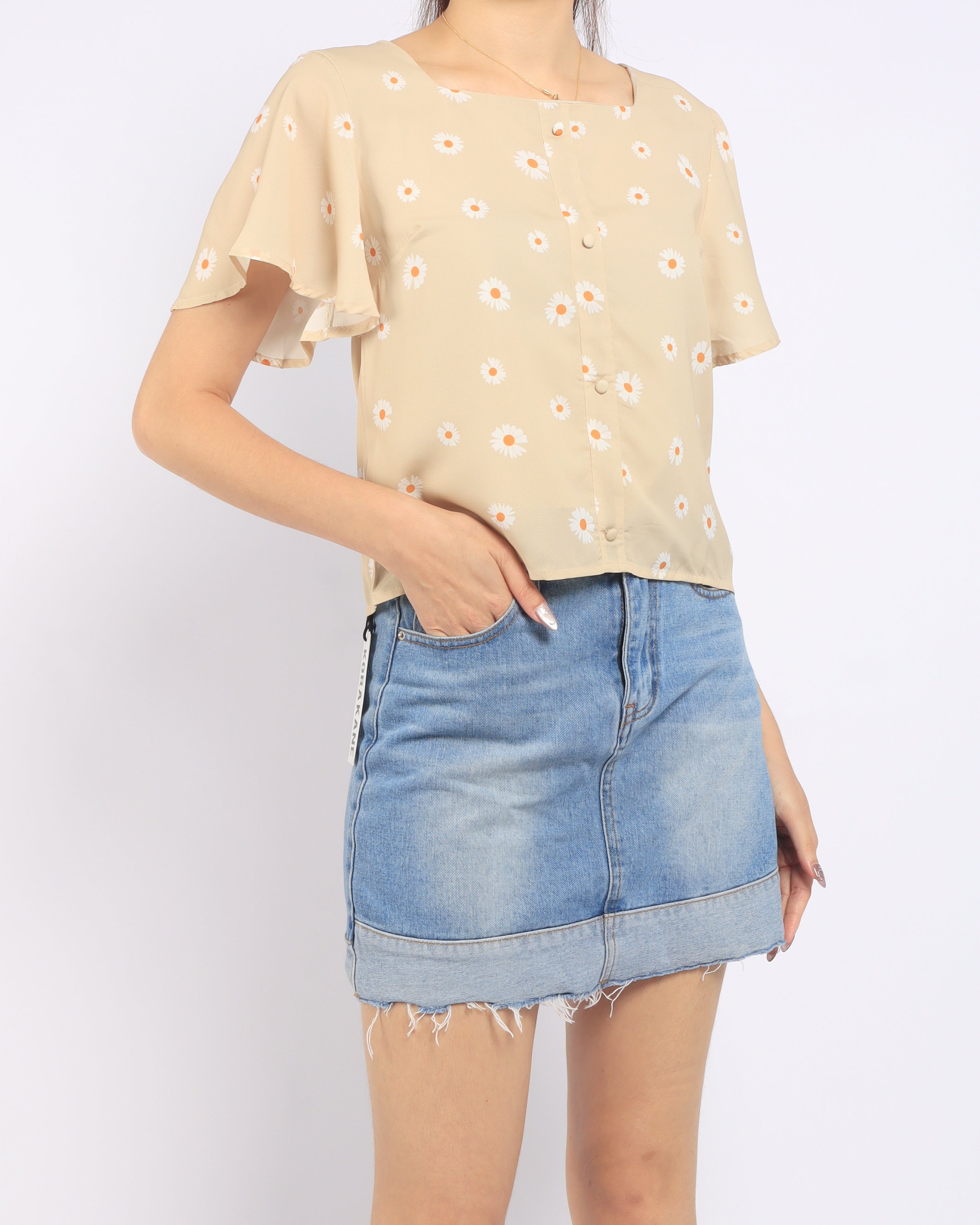 Daisy Breeze Flutter Top