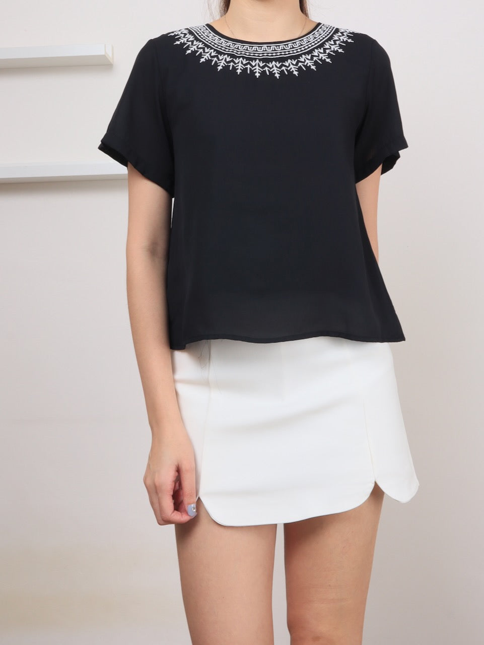 Embroidered Collar Top - Black