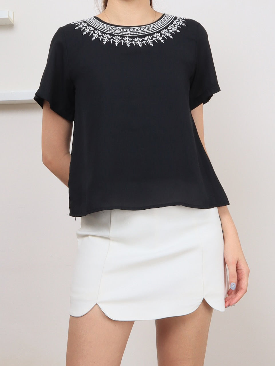 Embroidered Collar Top - Black