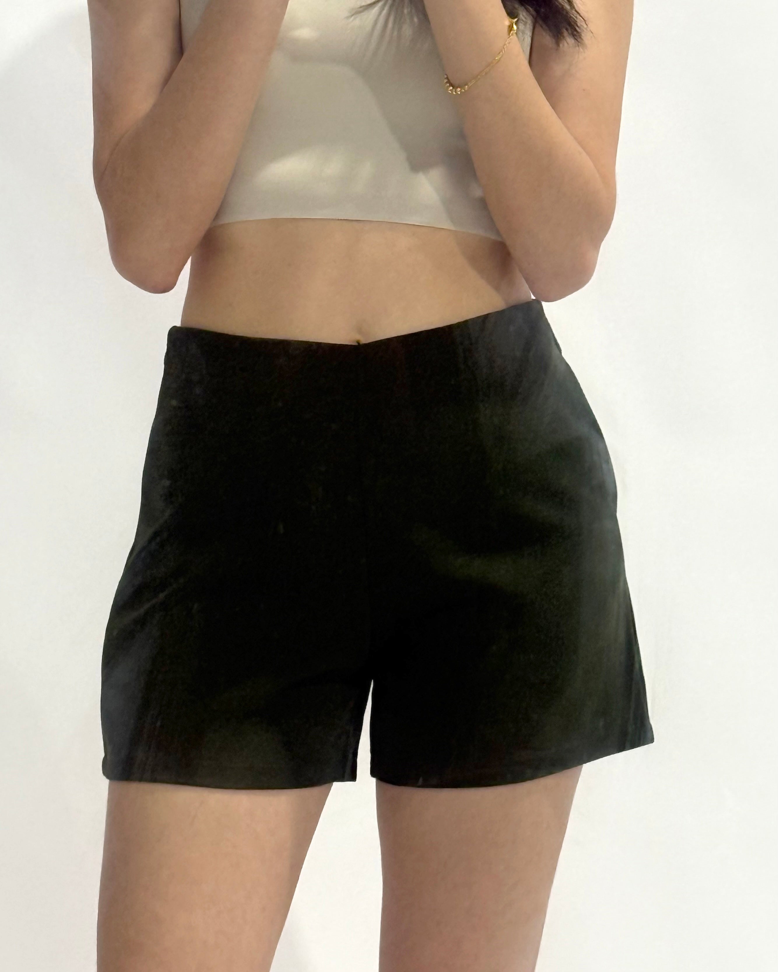 Basic HW Shorts - Ferlicious