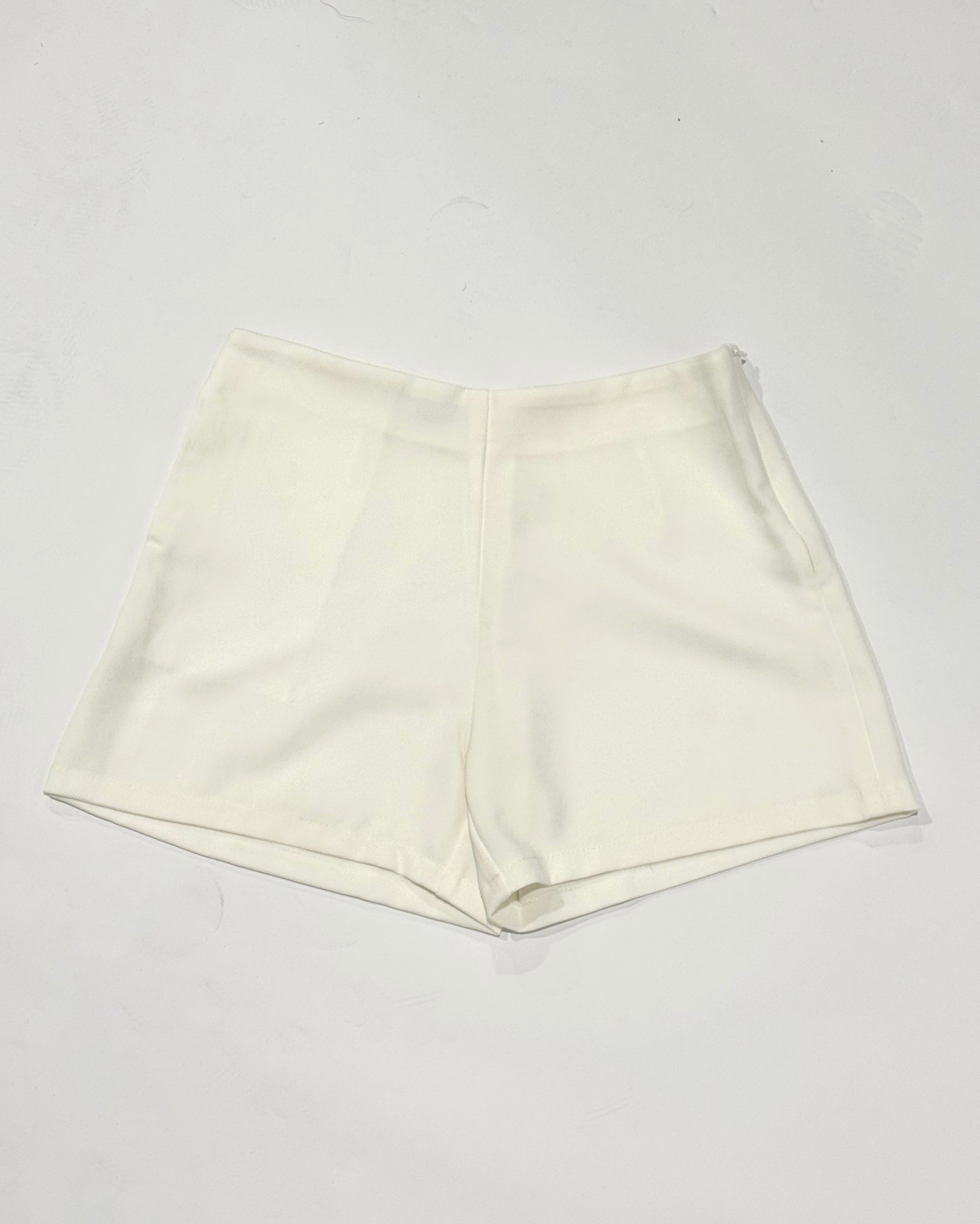Basic HW Shorts - Ferlicious