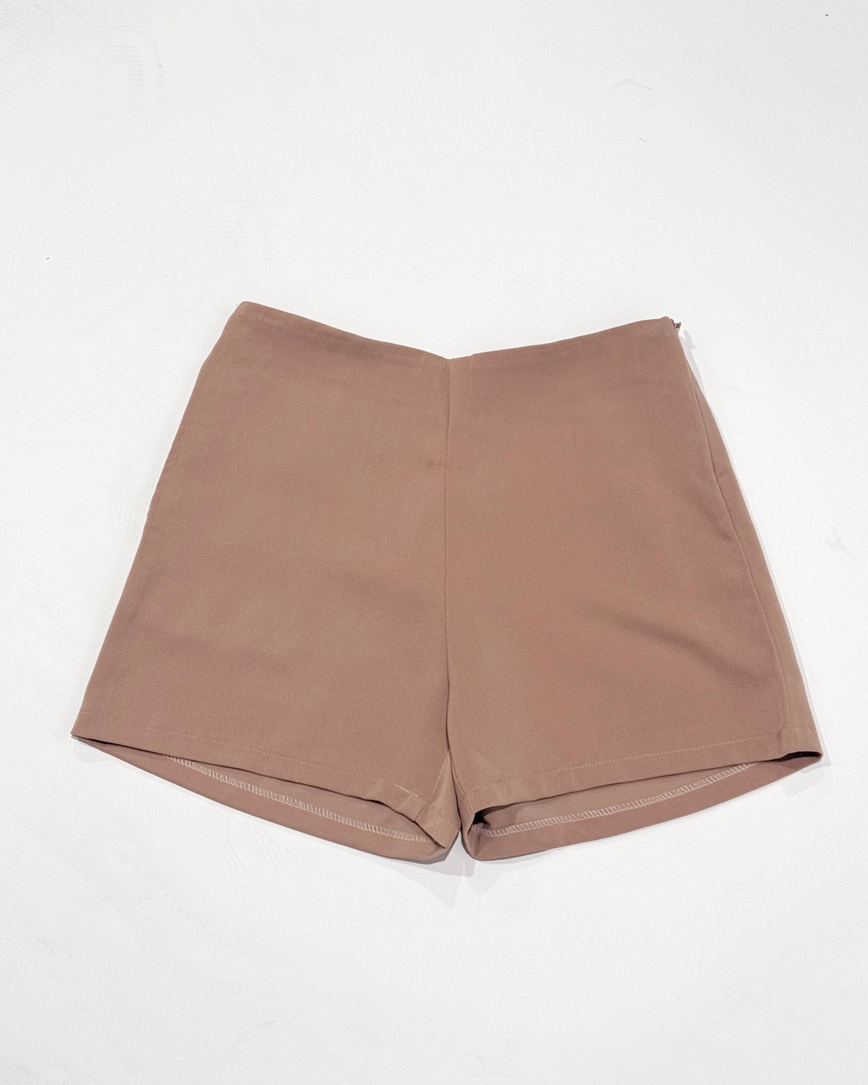 Basic HW Shorts - Ferlicious