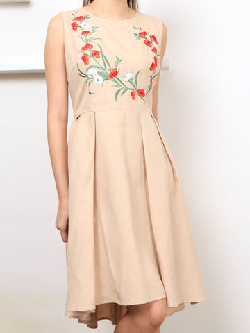 Rose Embroidery Midi - Beige