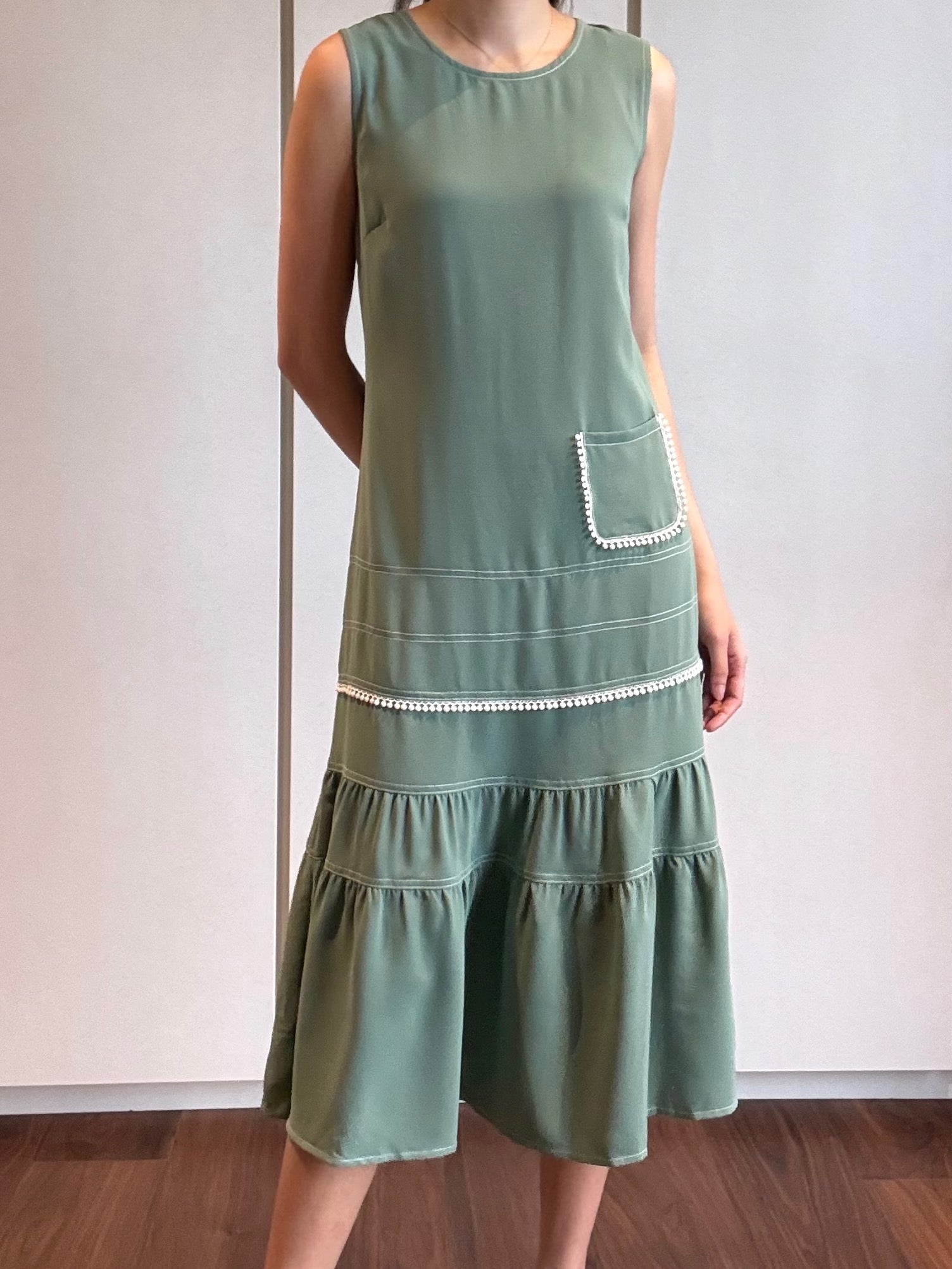 Tiered Eyelet Hem Midi
