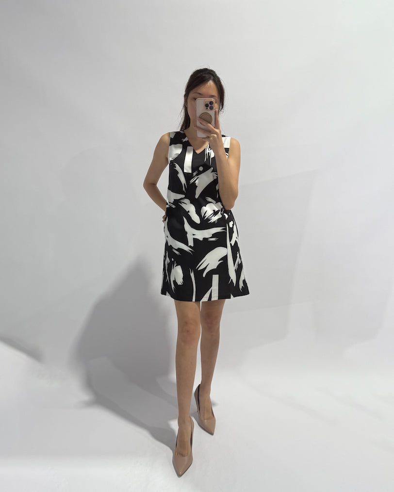 Abstract Print Shift Dress