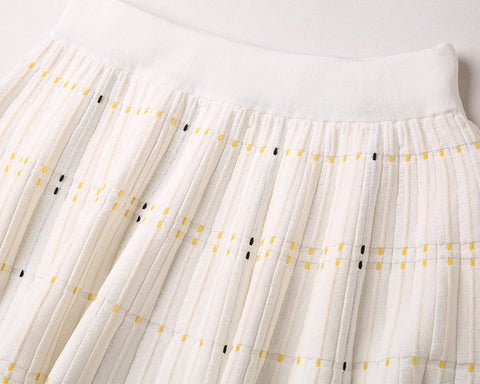 Dash Detail Knit Short Sleeve Skirt Set