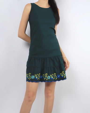 Embroidered Scallop Hem Dress - Forest