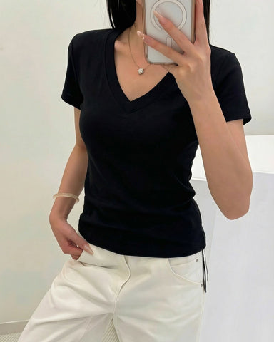 Slub Cotton V Neck Tee Black front view