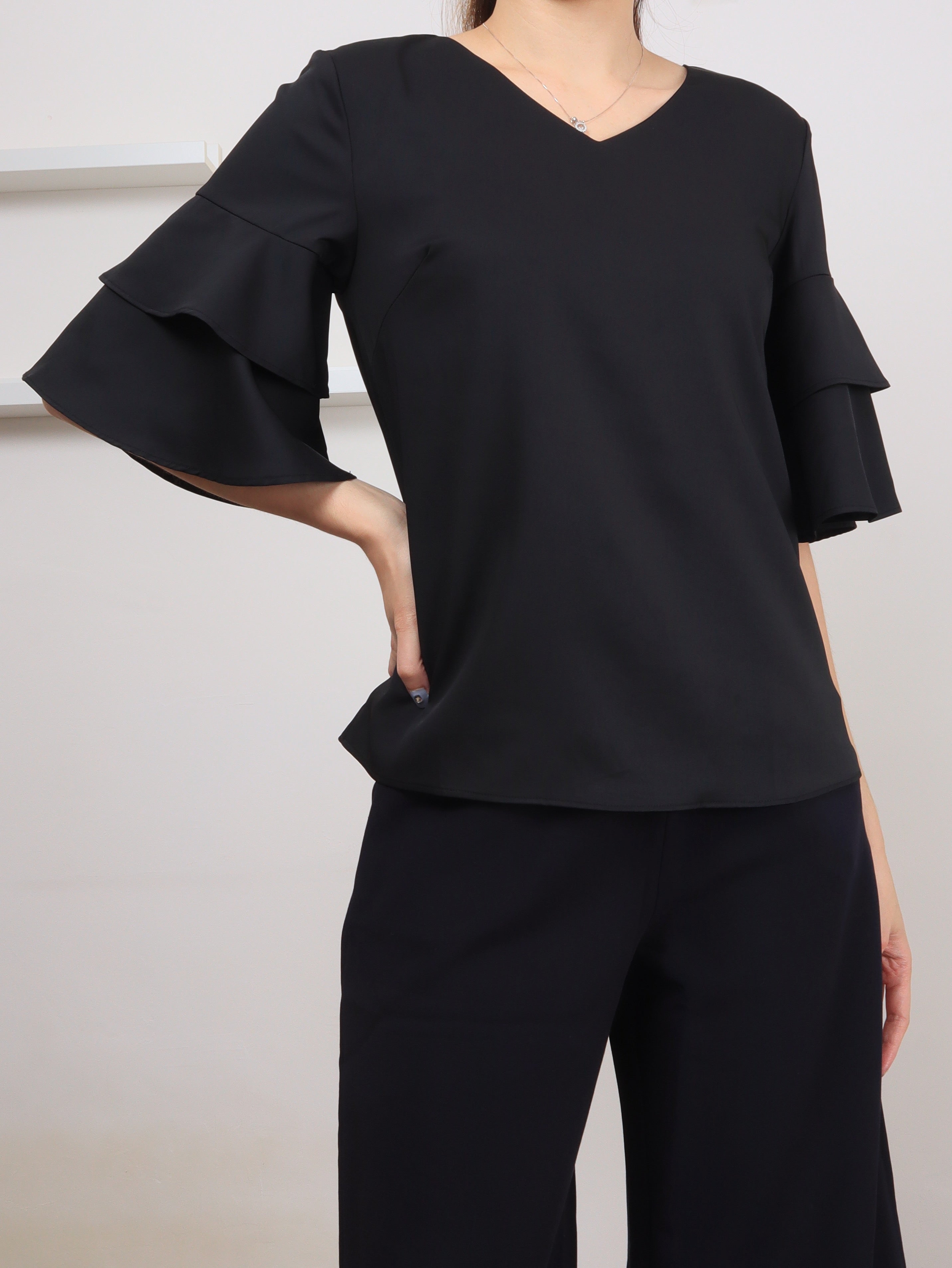 Trumpet Sleeve Top - Black