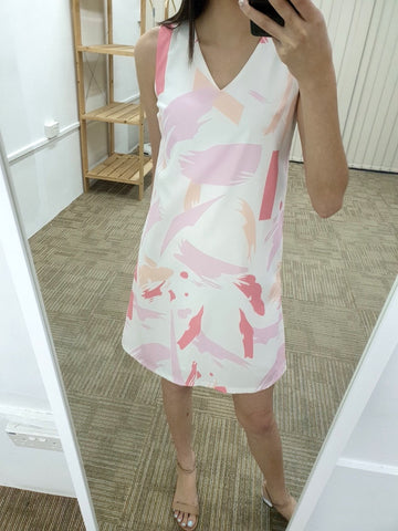 Abstract Print Shift Dress - Ferlicious