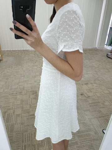 Eyelet Short Sleeve Dress (Non-returnable) - Ferlicious