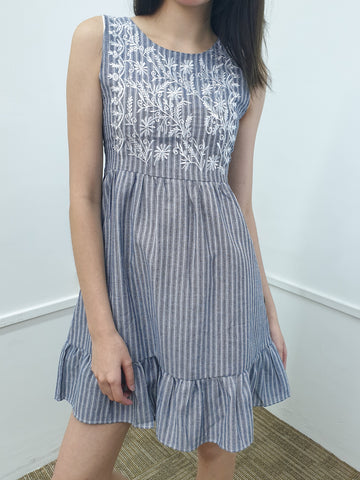 Lottie Tier Dress - Ferlicious