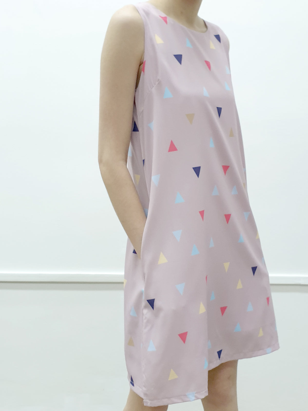 Triangle Print Shift Dress (Non-returnable) - Ferlicious