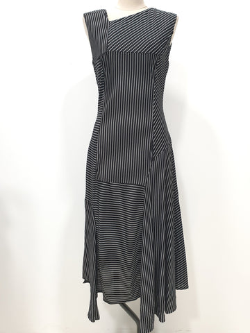 Crossing Lines Dress (Non-returnable) - Ferlicious