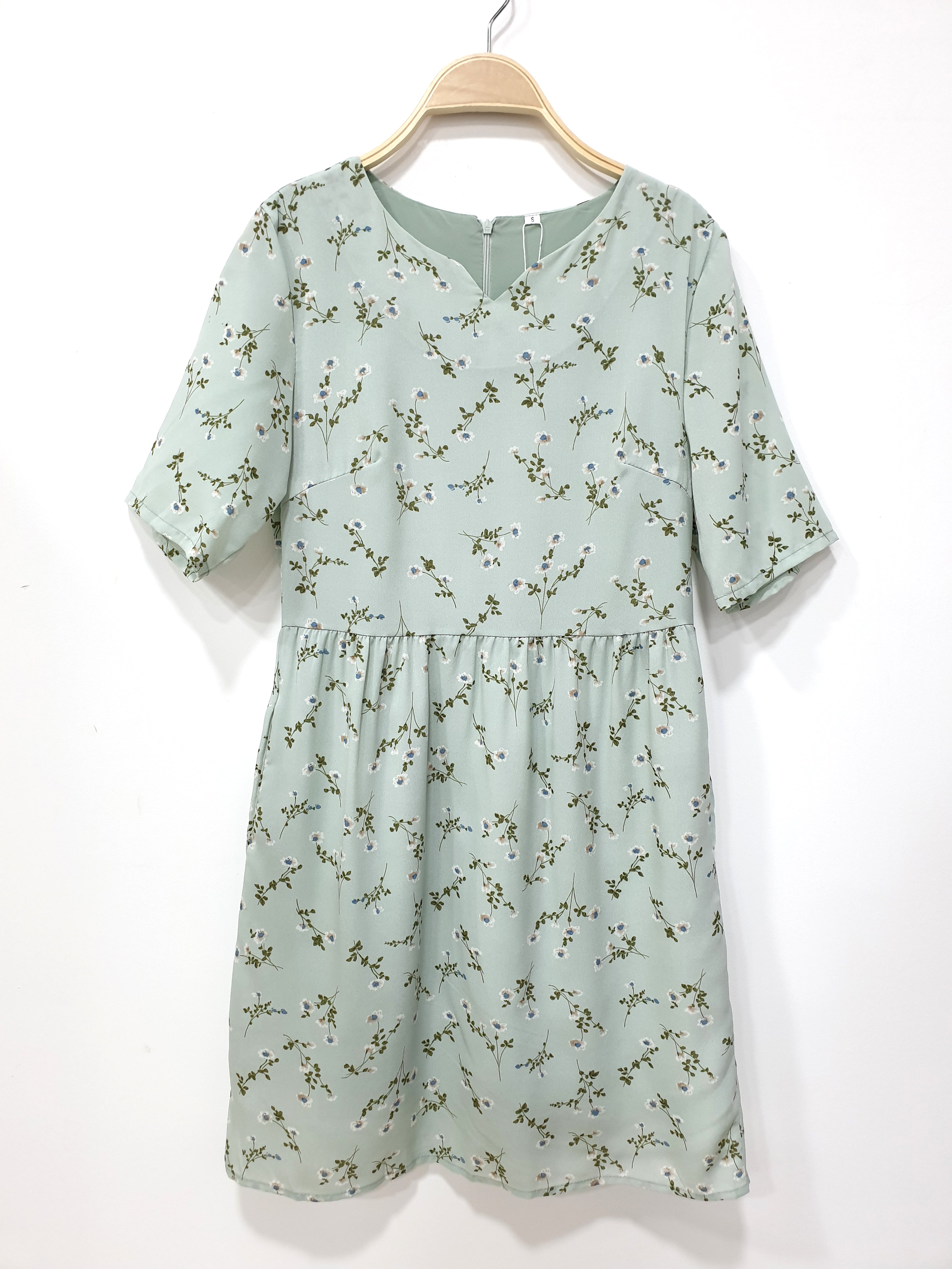 Floral Babydoll Dress (Non-returnable) - Ferlicious