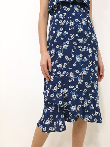 Layered Spaghetti Midi - Navy (Non-returnable) - Ferlicious