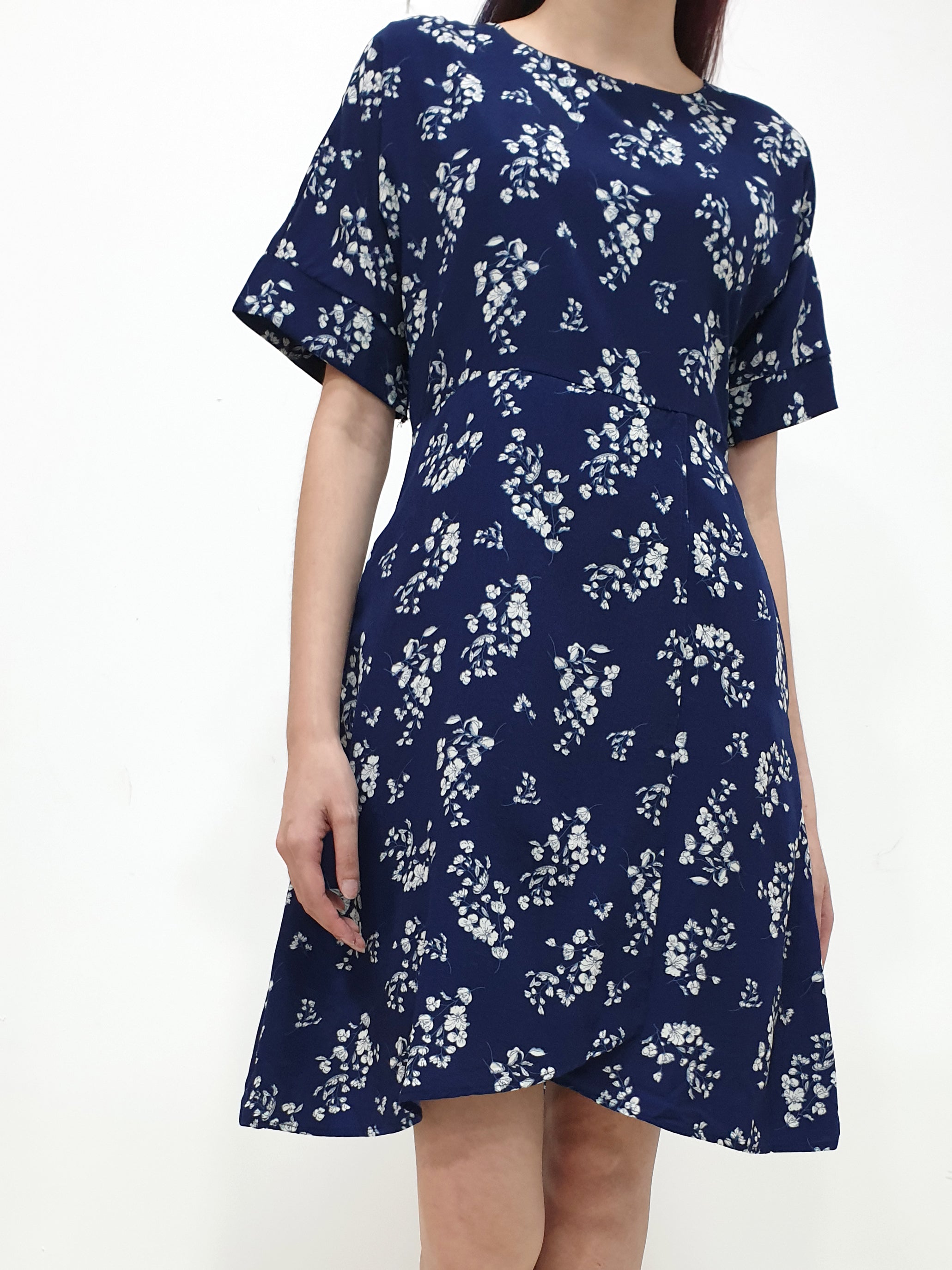 Floral Sleeved Dress (Non-returnable) - Ferlicious