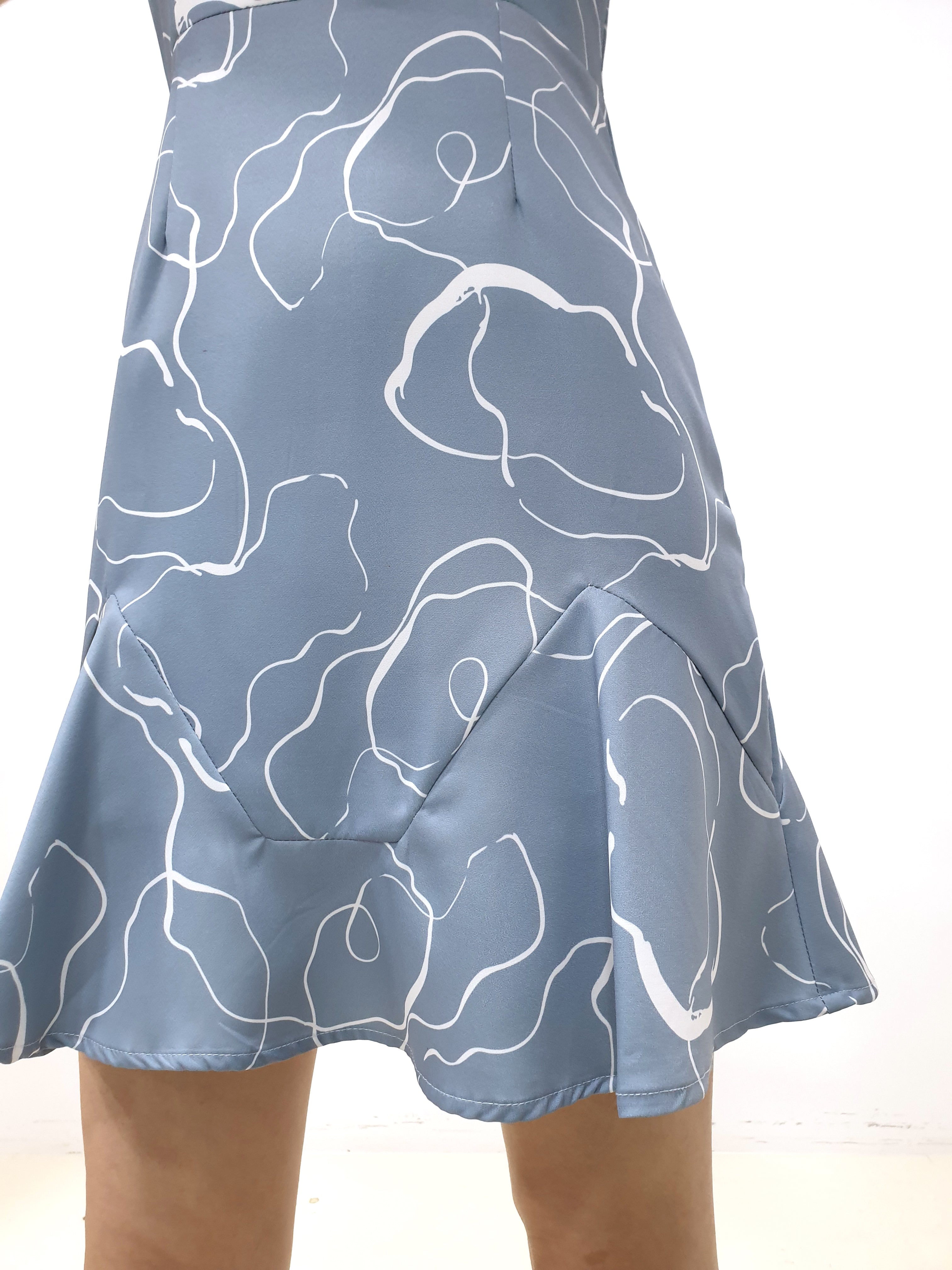 Illustration Square Neck Dress - Blue (Non-returnable) - Ferlicious