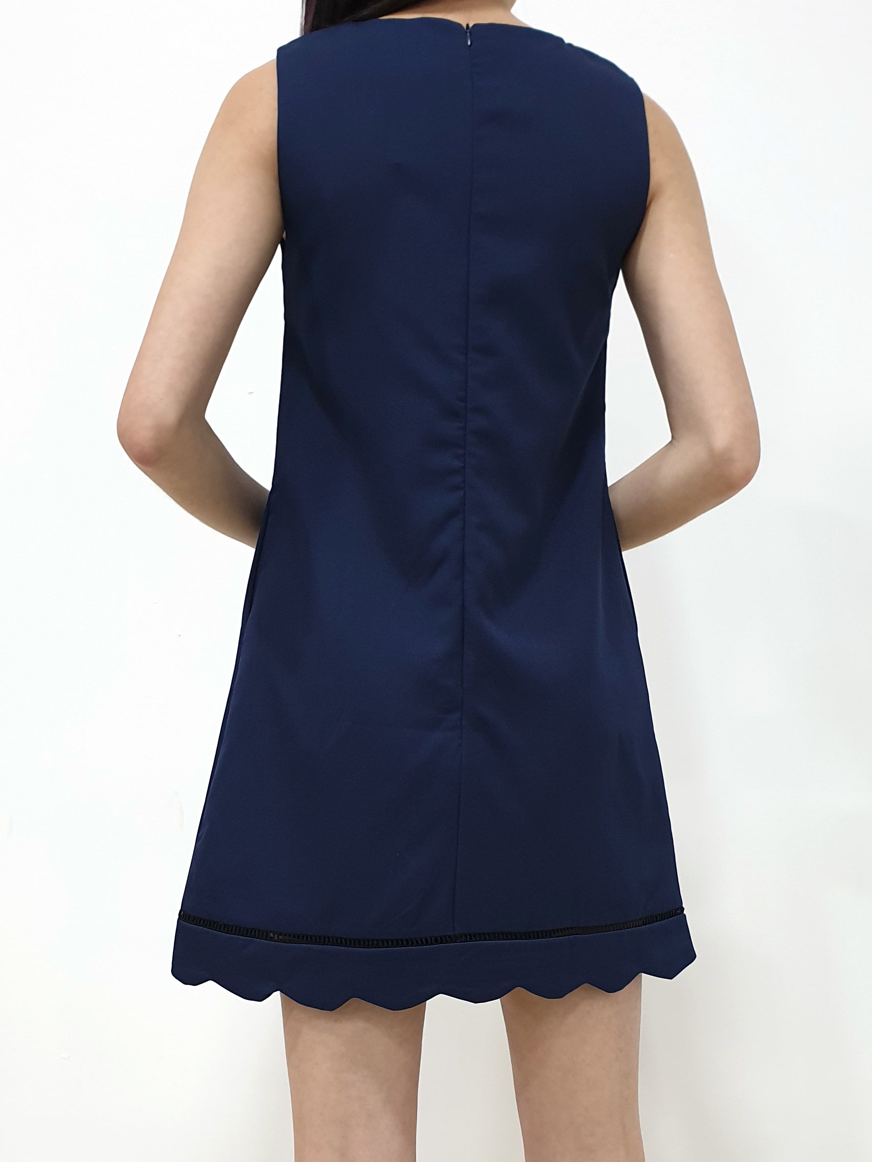 Scallop Hem Shift Dress - Ferlicious