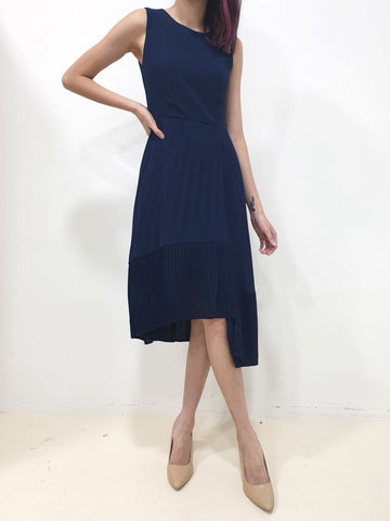 Duo Pleats Dress (Non-returnable) - Ferlicious