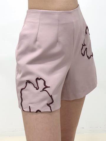 Petals Outline Shorts (Non-returnable) - Ferlicious