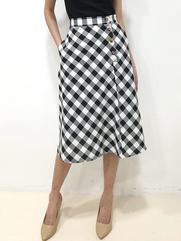 Buttons Checkered Skirt (Non-returnable) - Ferlicious