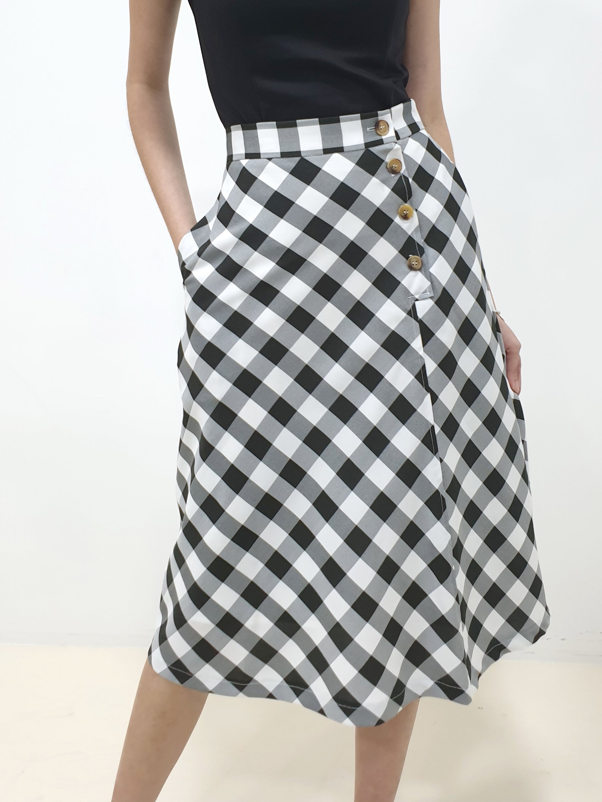 Buttons Checkered Skirt (Non-returnable) - Ferlicious