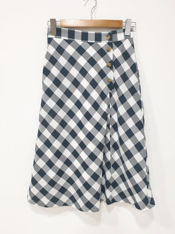 Buttons Checkered Skirt (Non-returnable) - Ferlicious