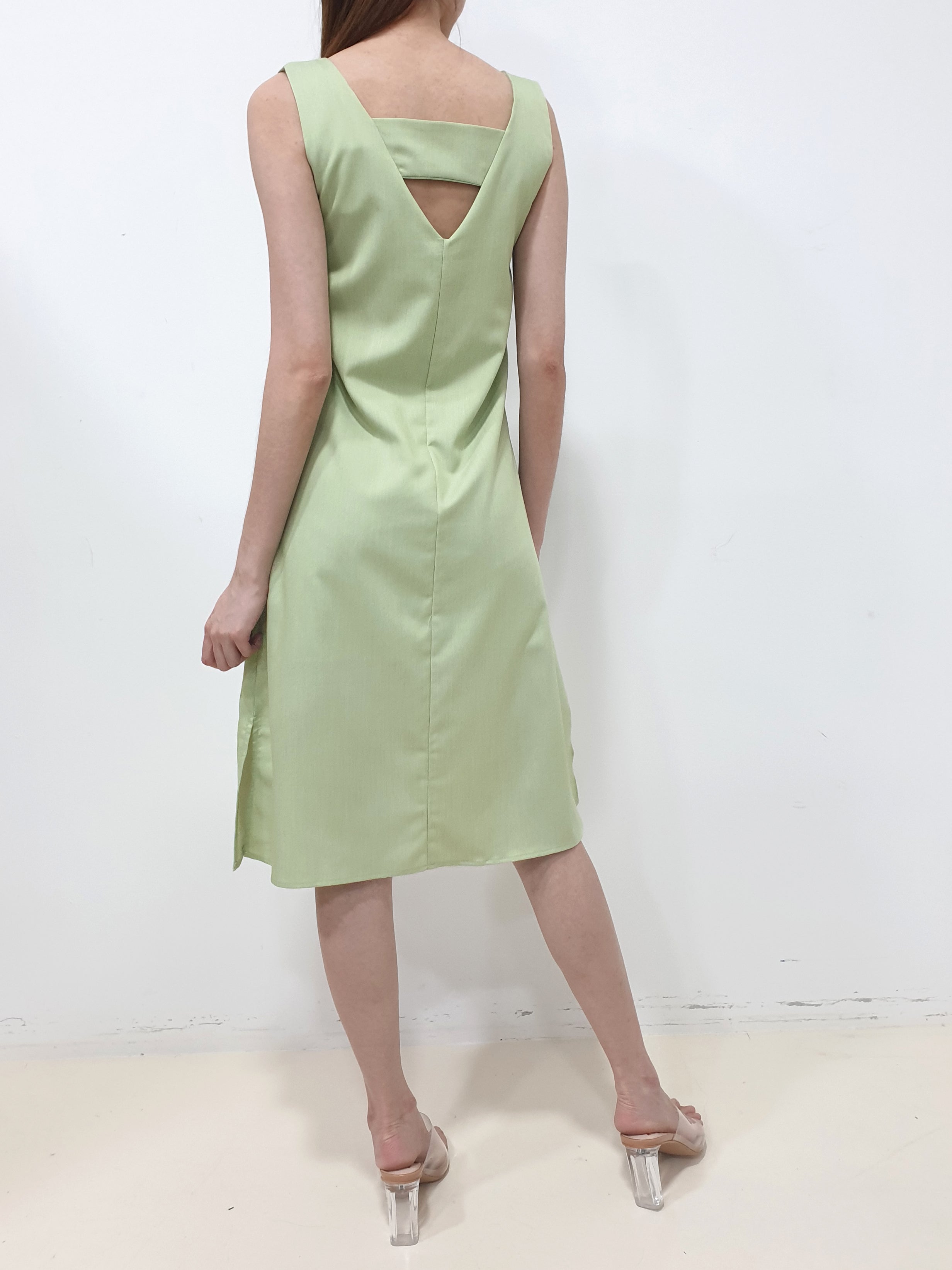 Back Keyhole Midi