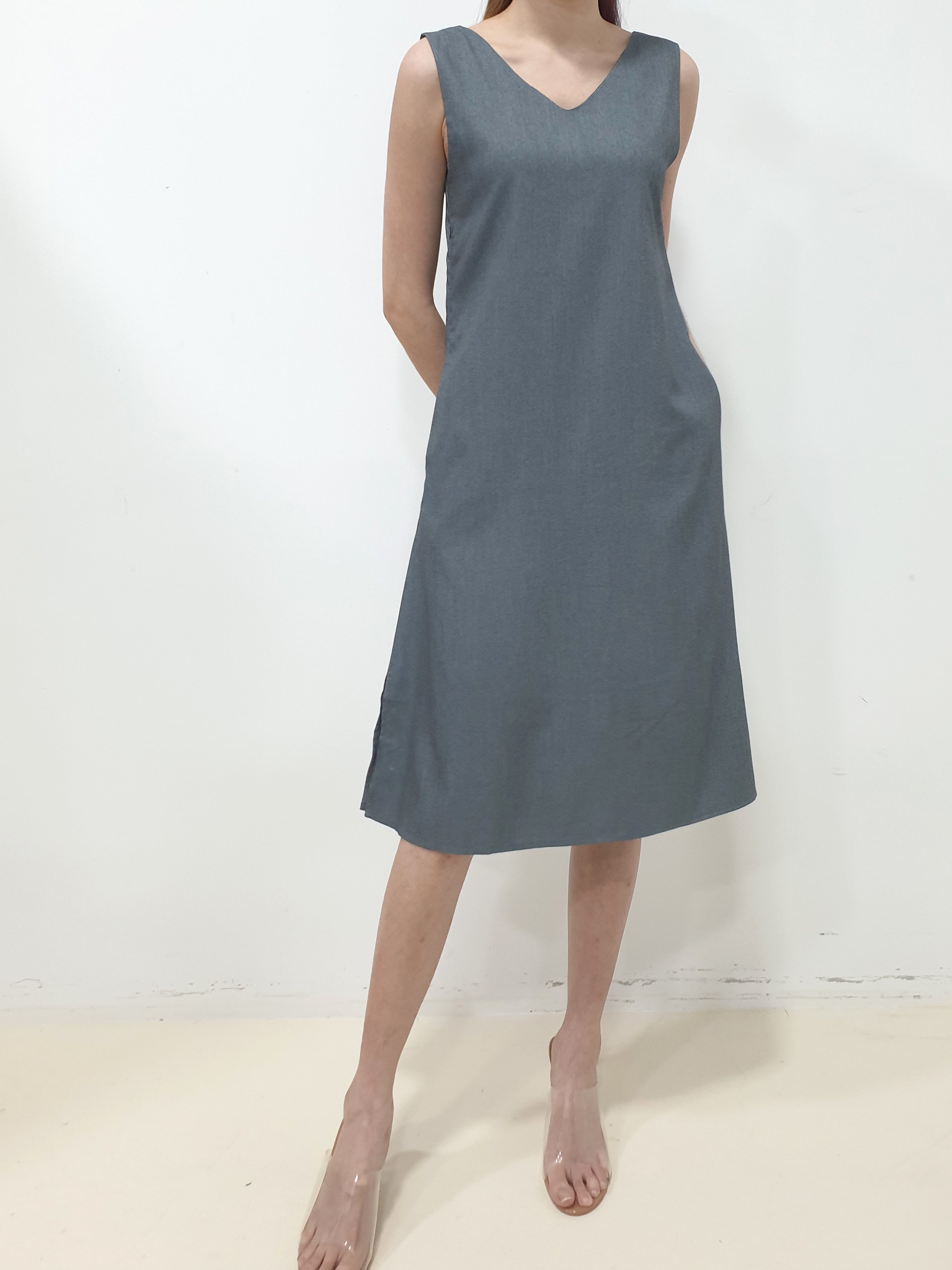 Back Keyhole Midi