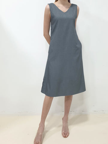 Back Keyhole Midi