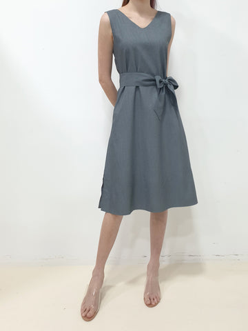 Back Keyhole Midi
