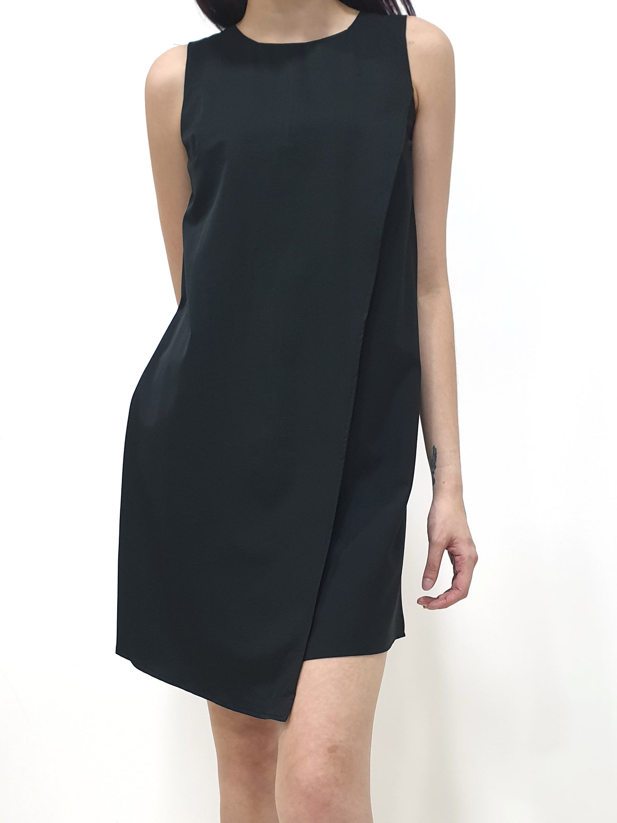 Cassie Flap Shift Dress - Black (Non-returnable) - Ferlicious