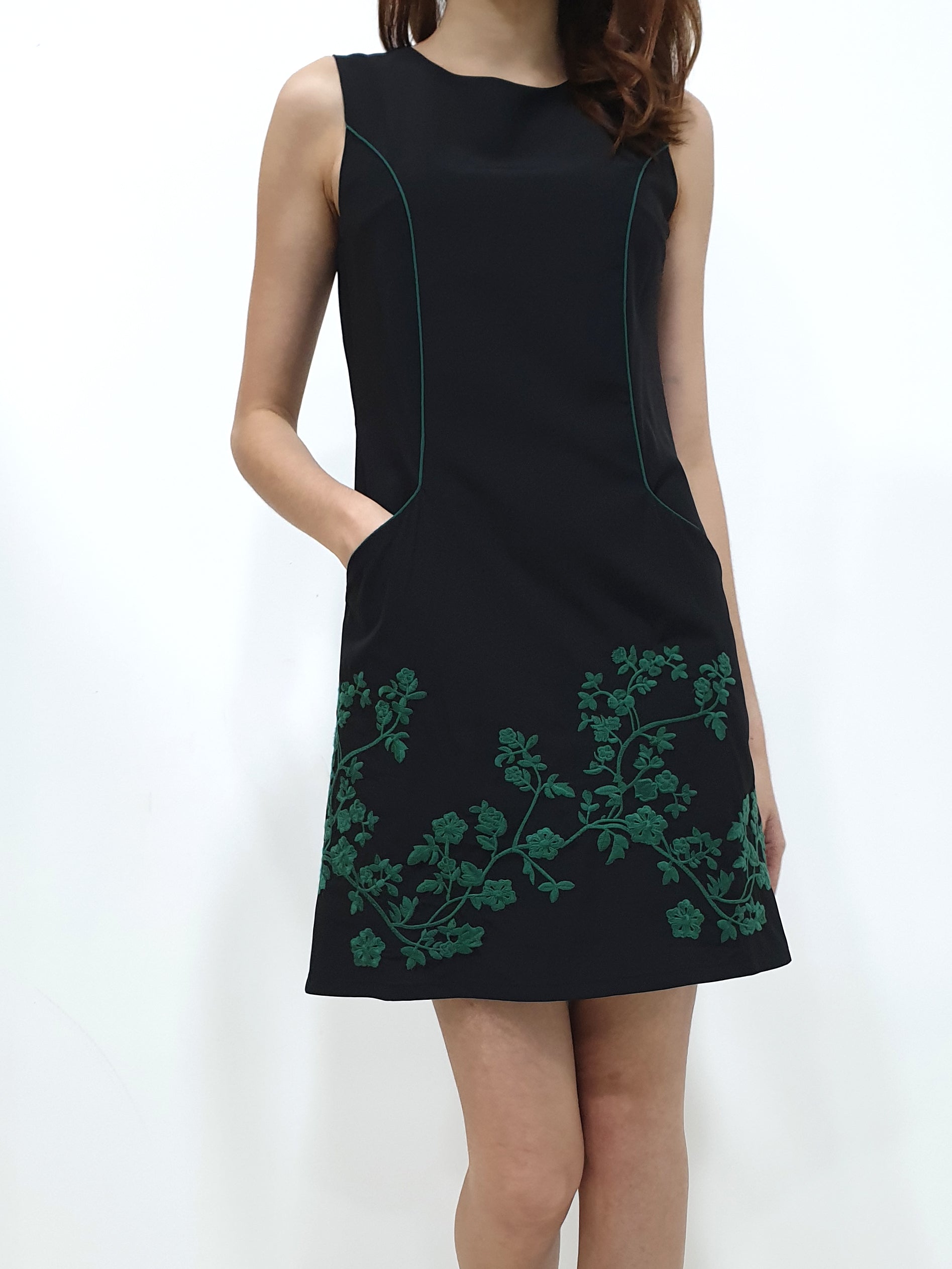 Cindy Embroidery Dress (Non-returnable) - Ferlicious
