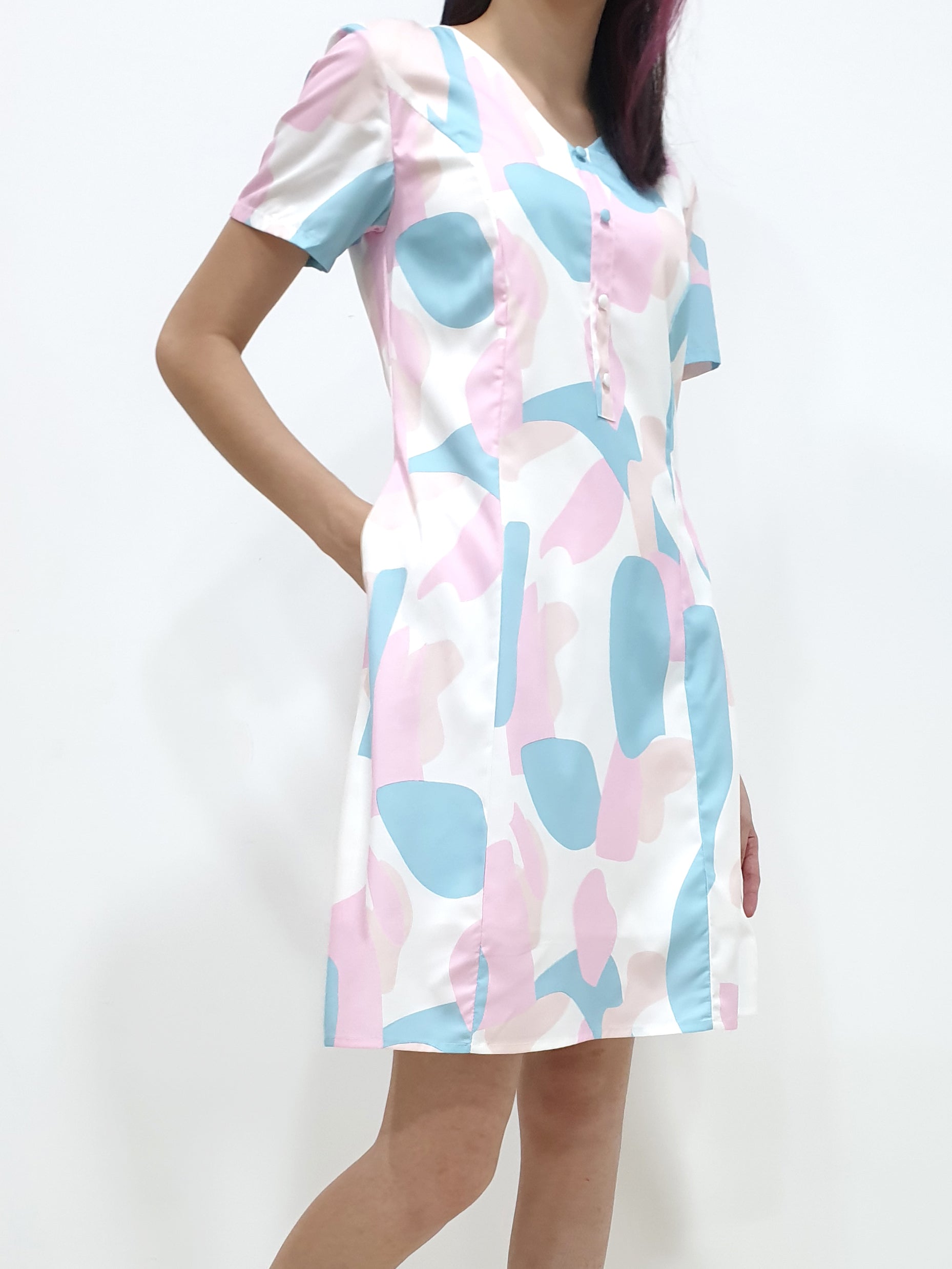 Colourblock Sleeved Dress (Non-returnable) - Ferlicious