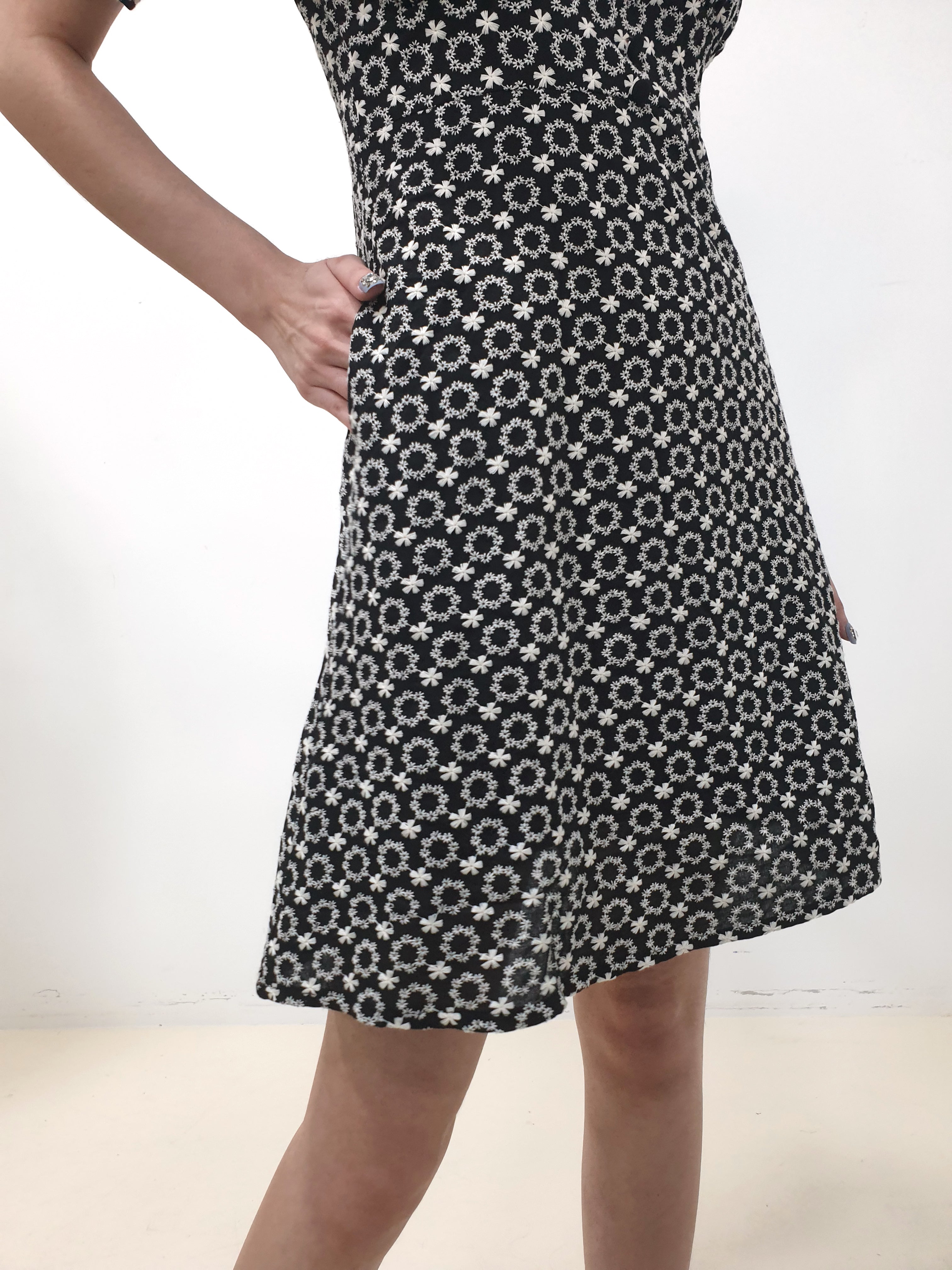 Delicate Connection Dress - Black