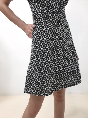 Delicate Connection Dress - Black