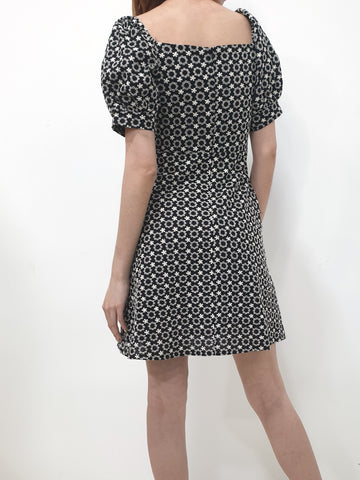 Delicate Connection Dress - Black