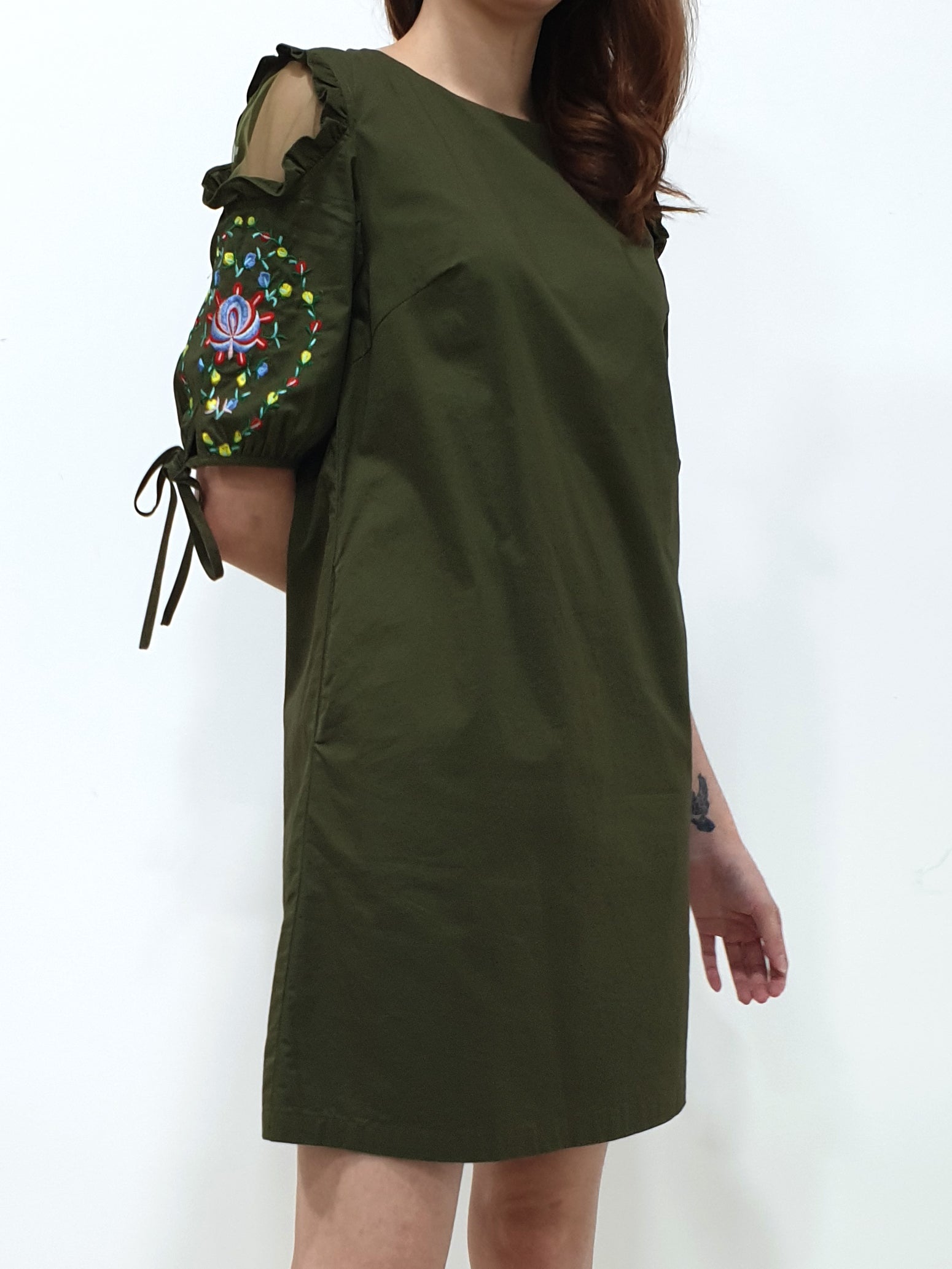 Embroidered Mesh Sleeve Shift Dress - Green (Non-returnable) - Ferlicious