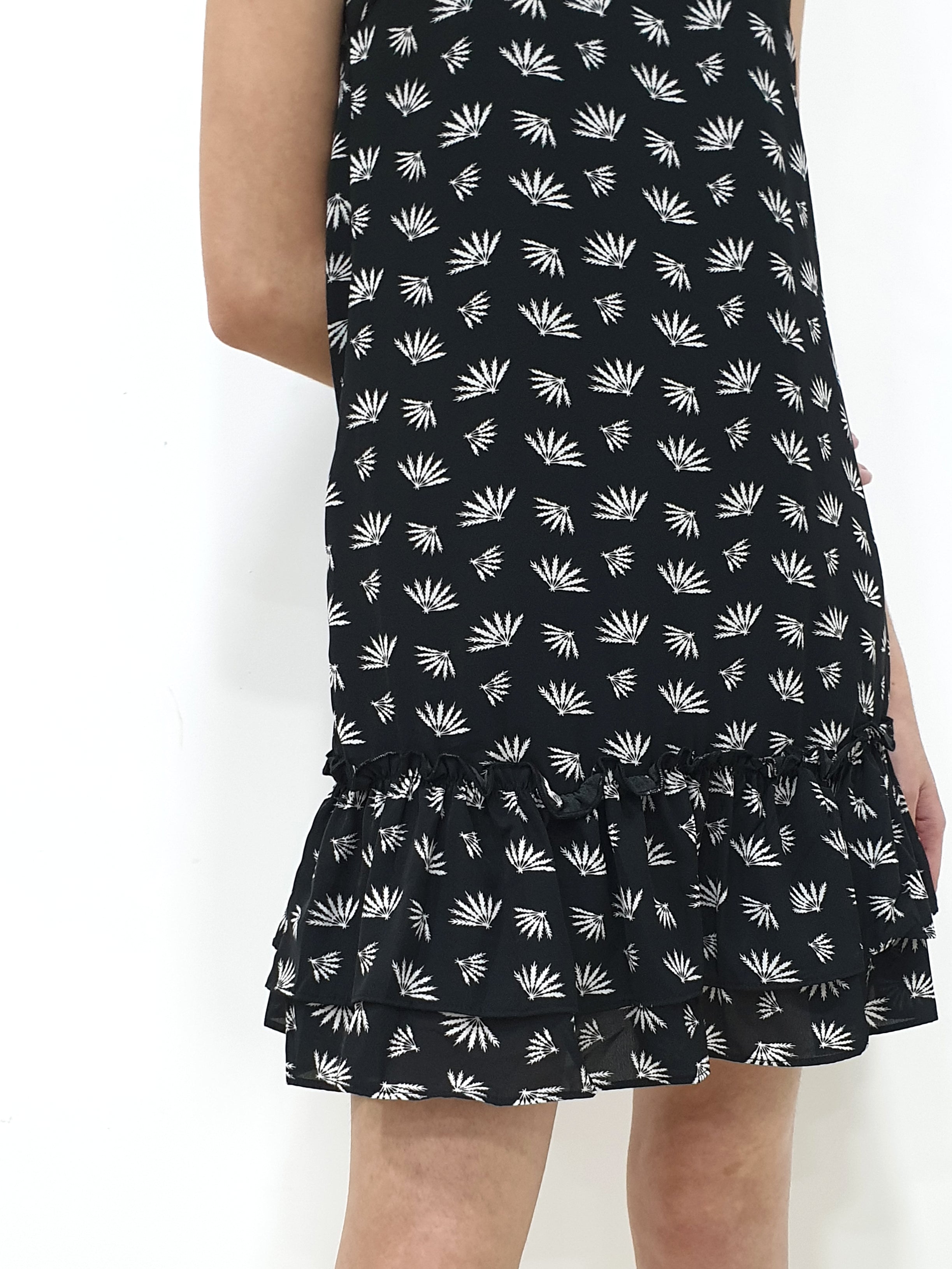 Fans Print Ruffles Dress - Black (Non-returnable) - Ferlicious