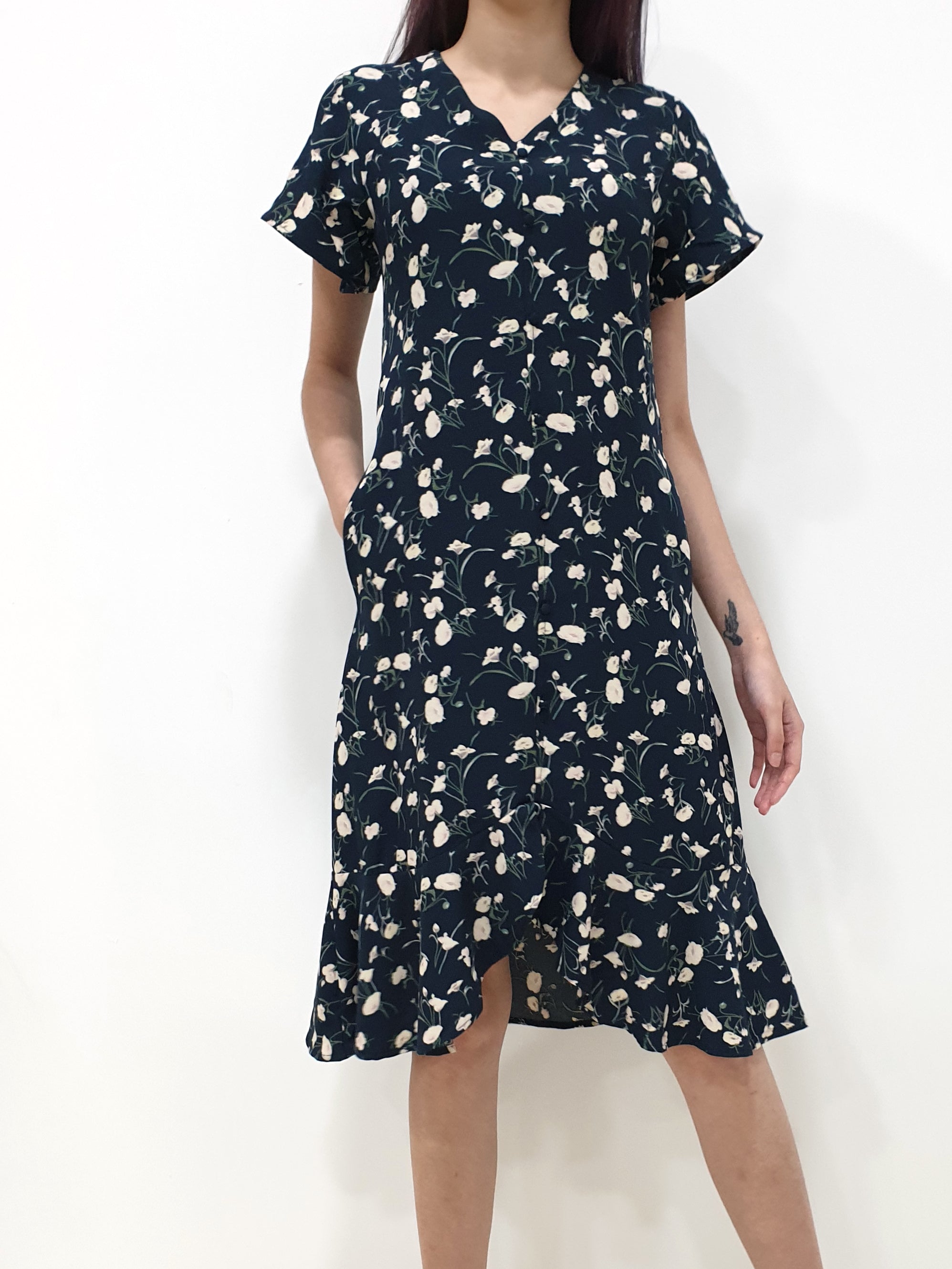 Floral Hi Low Mermaid Dress - White / Navy (Non-returnable) - Ferlicious