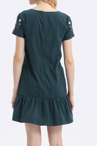 Gingham V Neck Dress - Ferlicious
