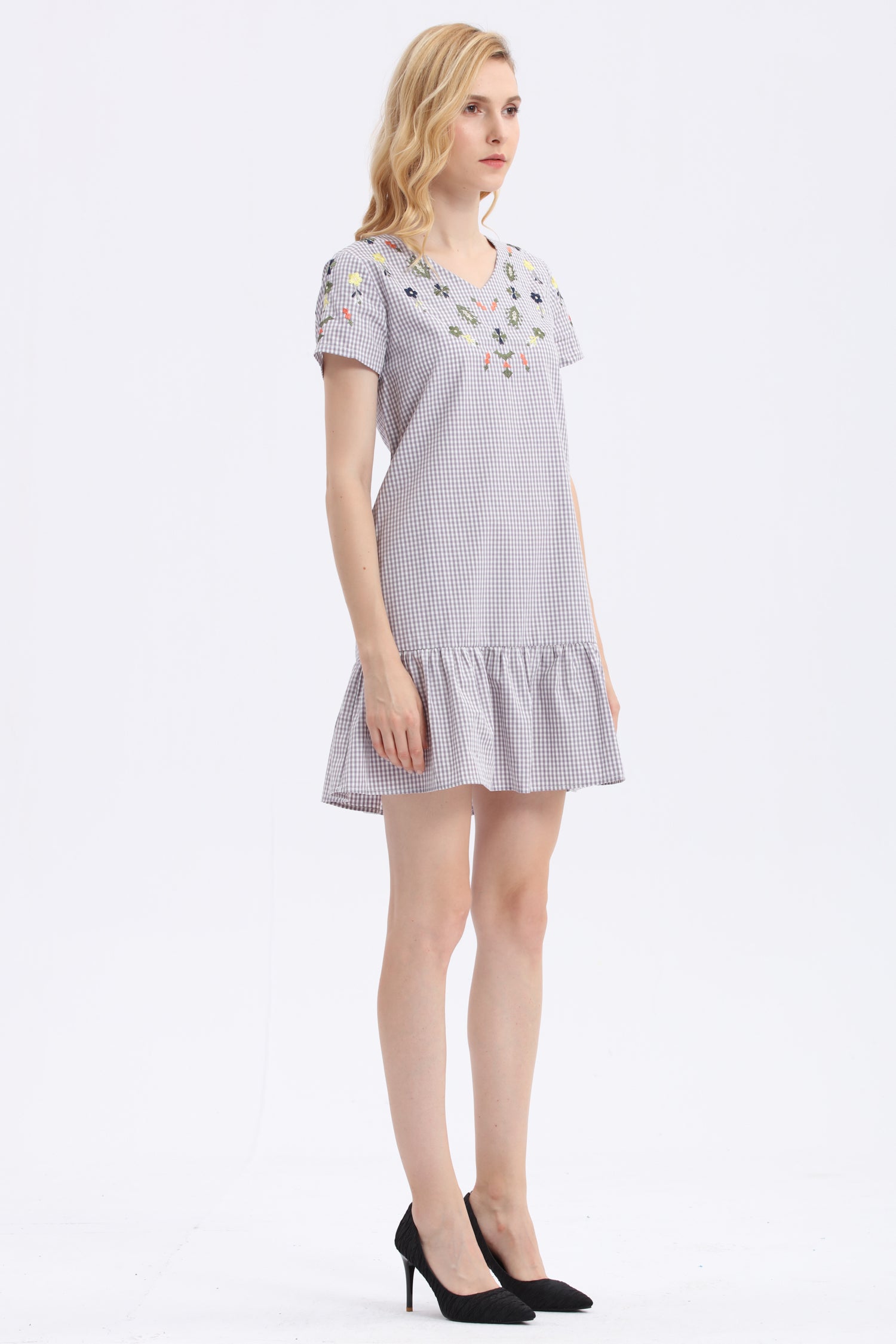 Gingham V Neck Dress - Ferlicious
