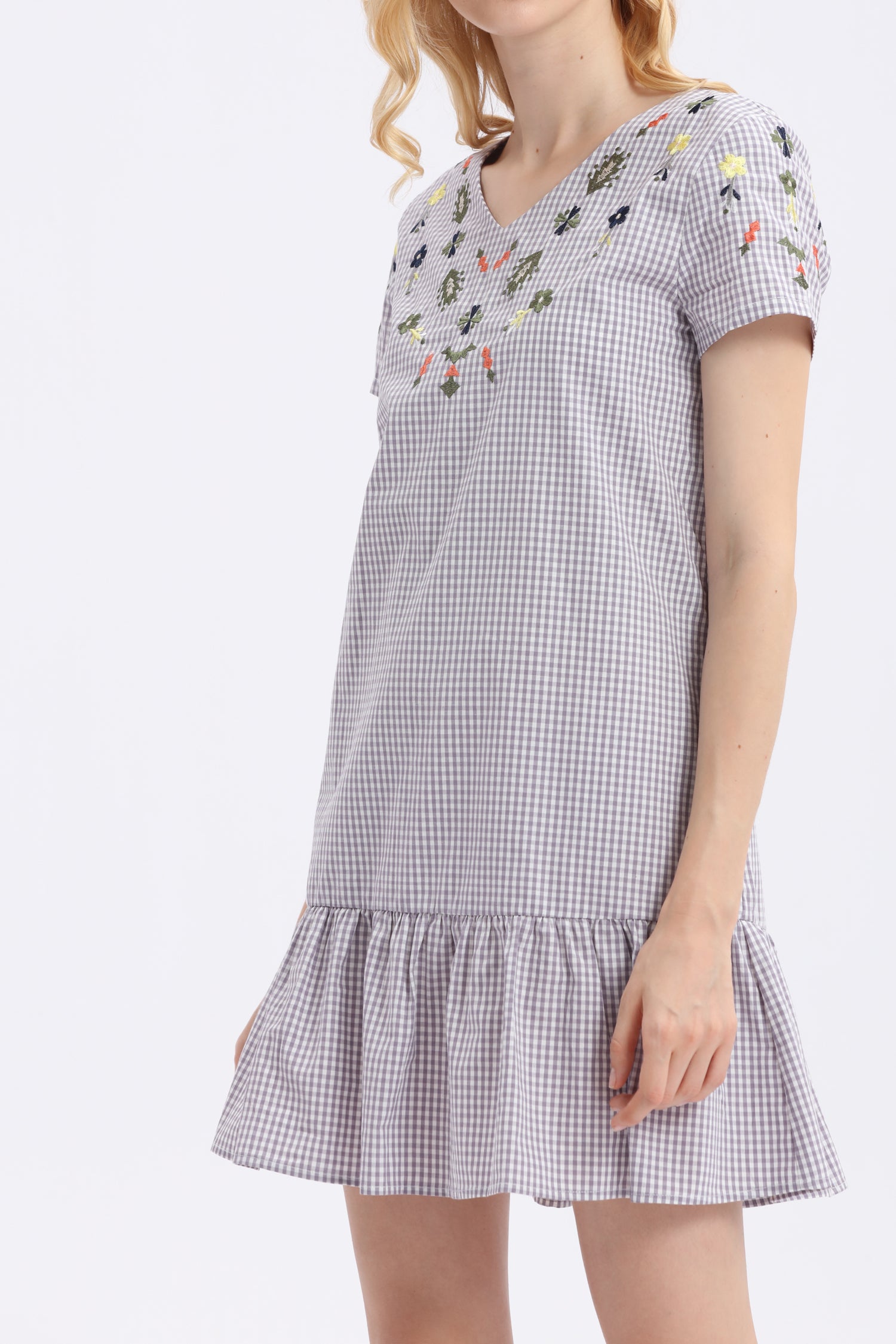 Gingham V Neck Dress - Ferlicious