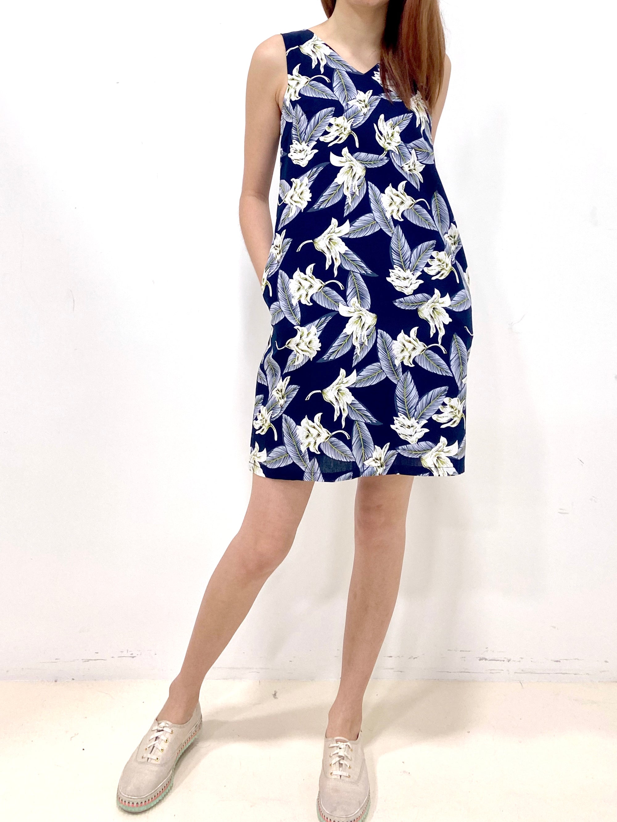 Lily Tropical Print Dress - Navy (Non-returnable) - Ferlicious