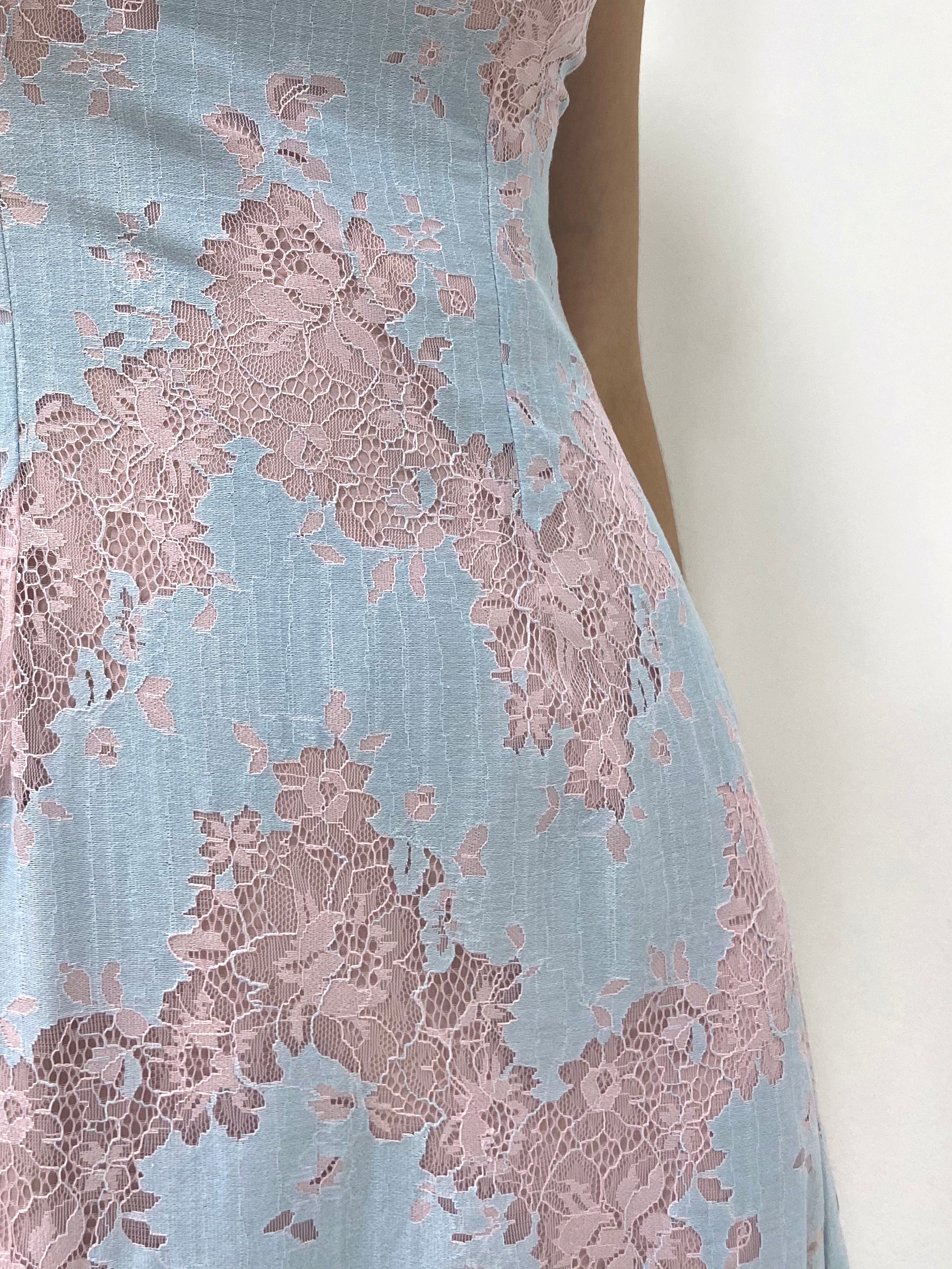 Lace Mermaid Midi (Non-returnable) - Ferlicious